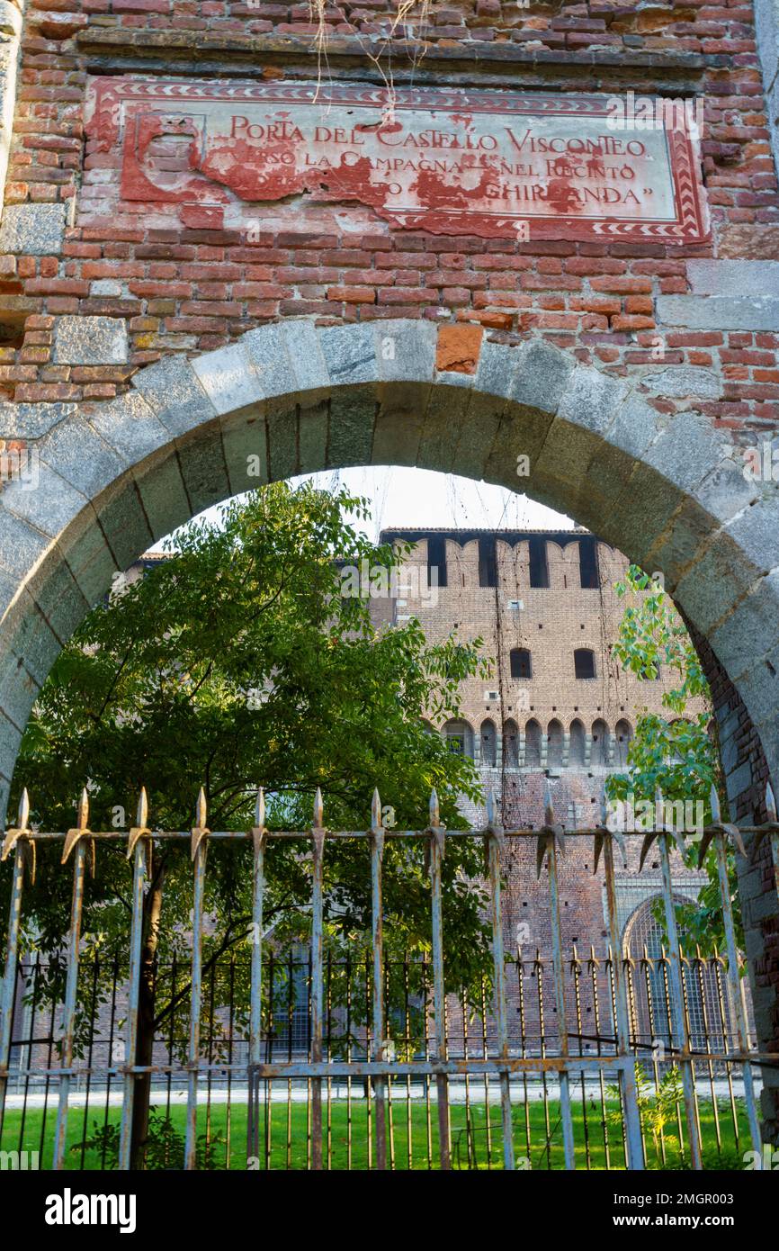 Milan, Lombardy, Italy: the medieval castle known as Castello Sforzesco Stock Photo