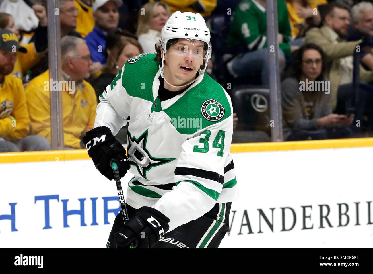 Dallas Stars right wing Denis Gurianov, of Russia, plays against the