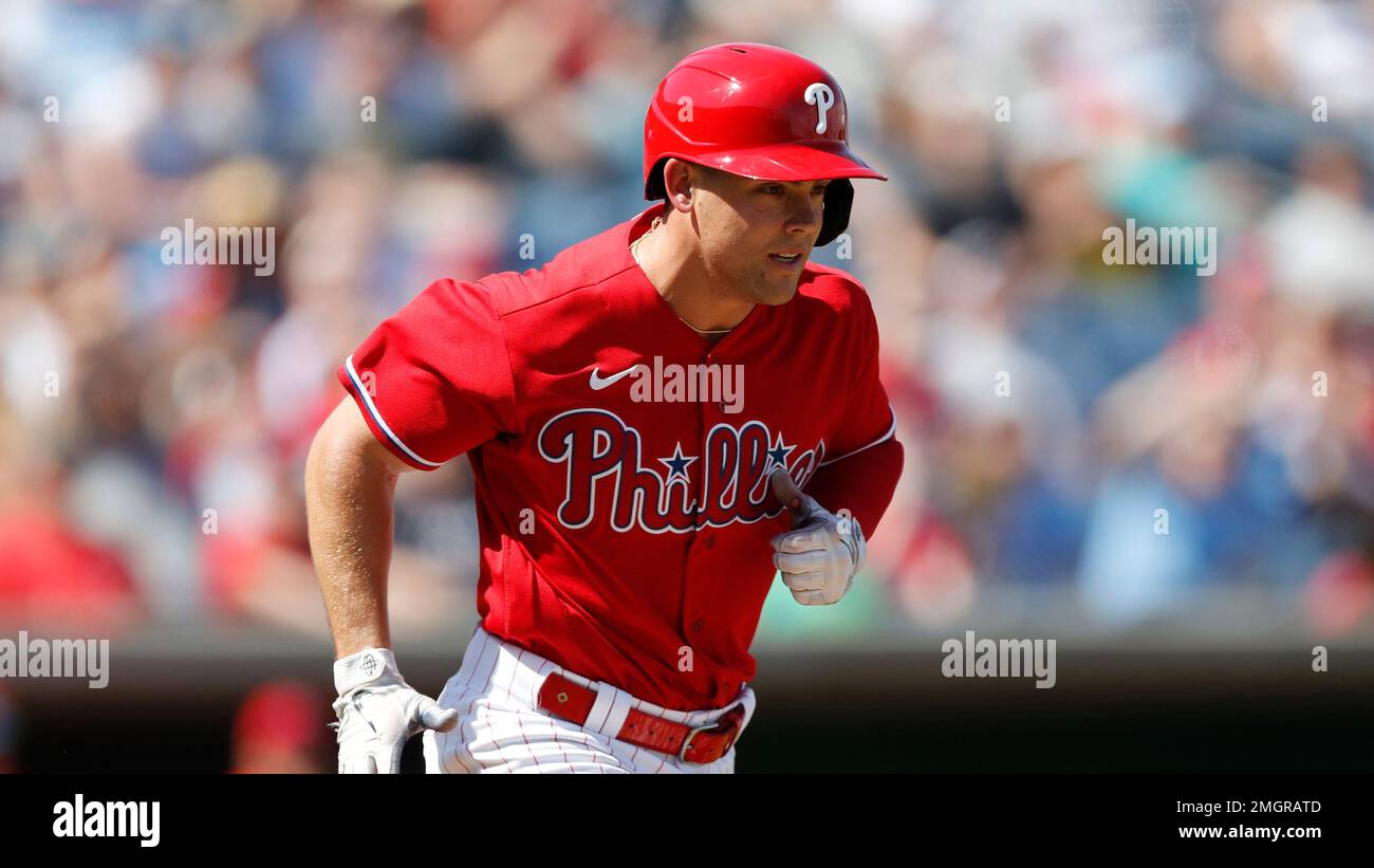 Philadelphia Phillies' Scott Kingery runs to first during a spring training  baseball game, Wednesday, March 4, 2020, in Clearwater, Fla. (AP  Photo/Carlos Osorio Stock Photo - Alamy