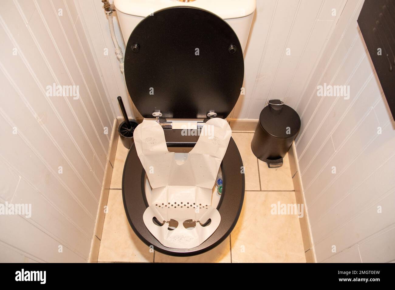 stool collection facilitator device paper sleeve for the toilet seat ...