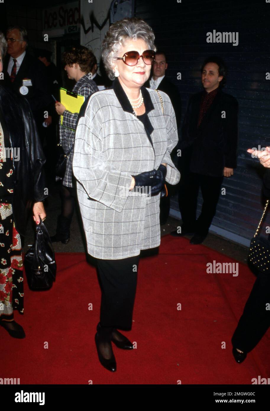 Joan Plowright December 1992. Credit Ralph Dominguez/MediaPunch Stock
