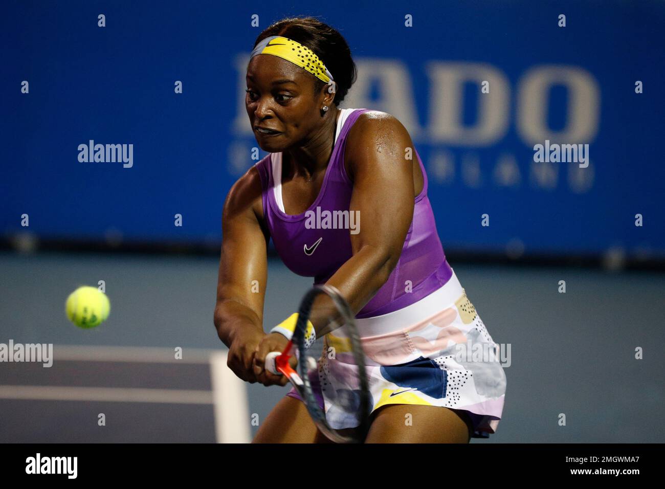 Sloane Stephens Of The U S Returns A Ball In Her First Round Match
