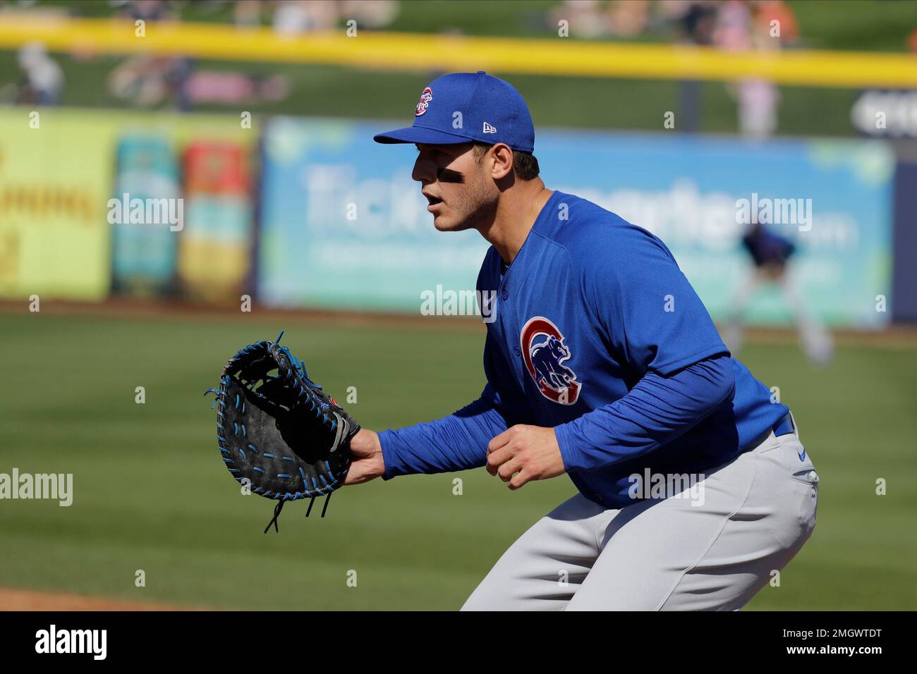 Chicago Cubs' Anthony Rizzo in actin during a spring training baseball ...