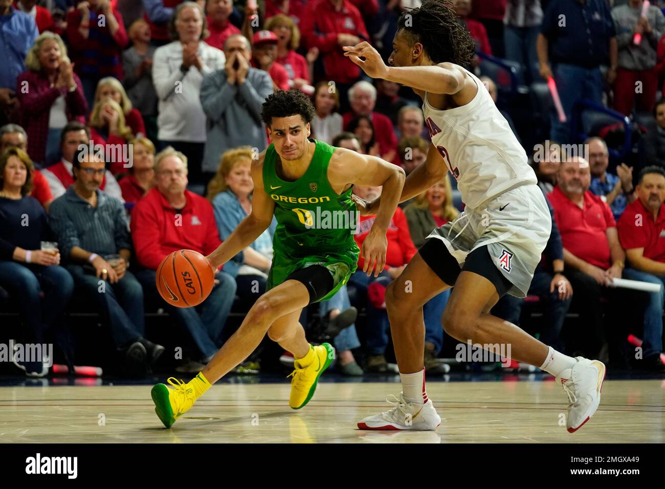 Oregon guard Will Richardson (0) in the first half of an NCAA college ...