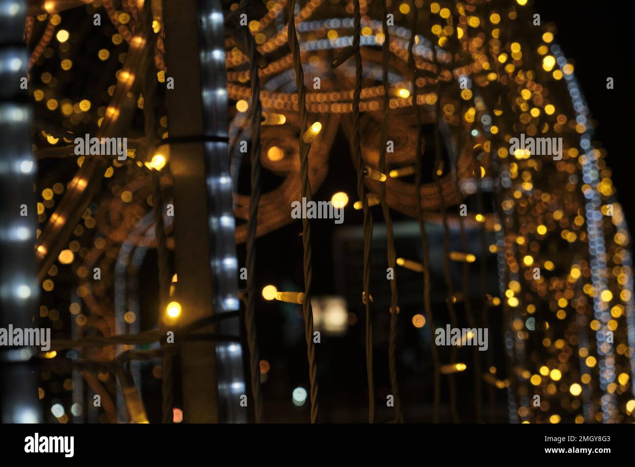Christmas background Festive abstract background with bokeh defocused ...