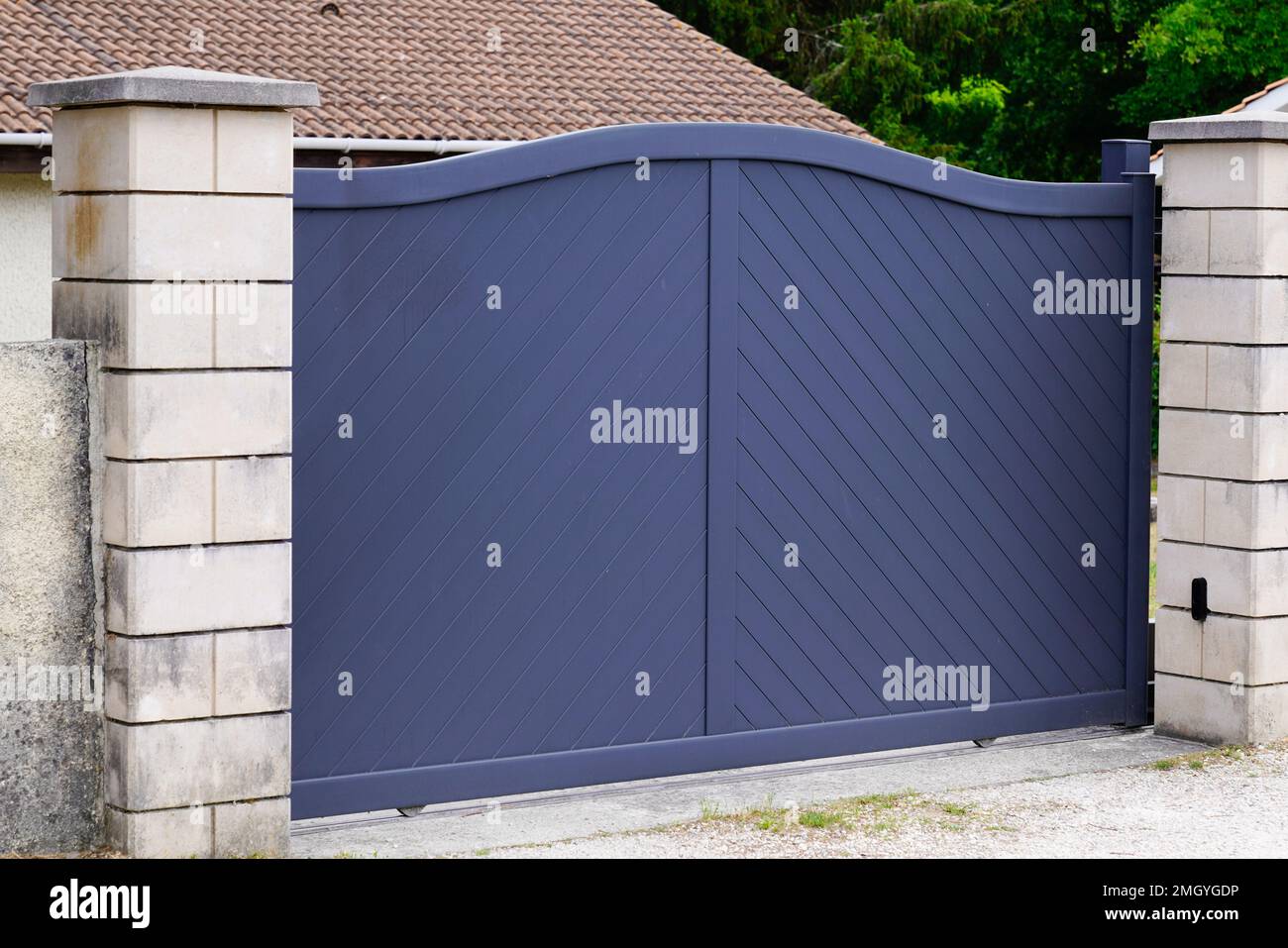 portal grey design home door metal aluminum gate of modern garden house  Stock Photo - Alamy