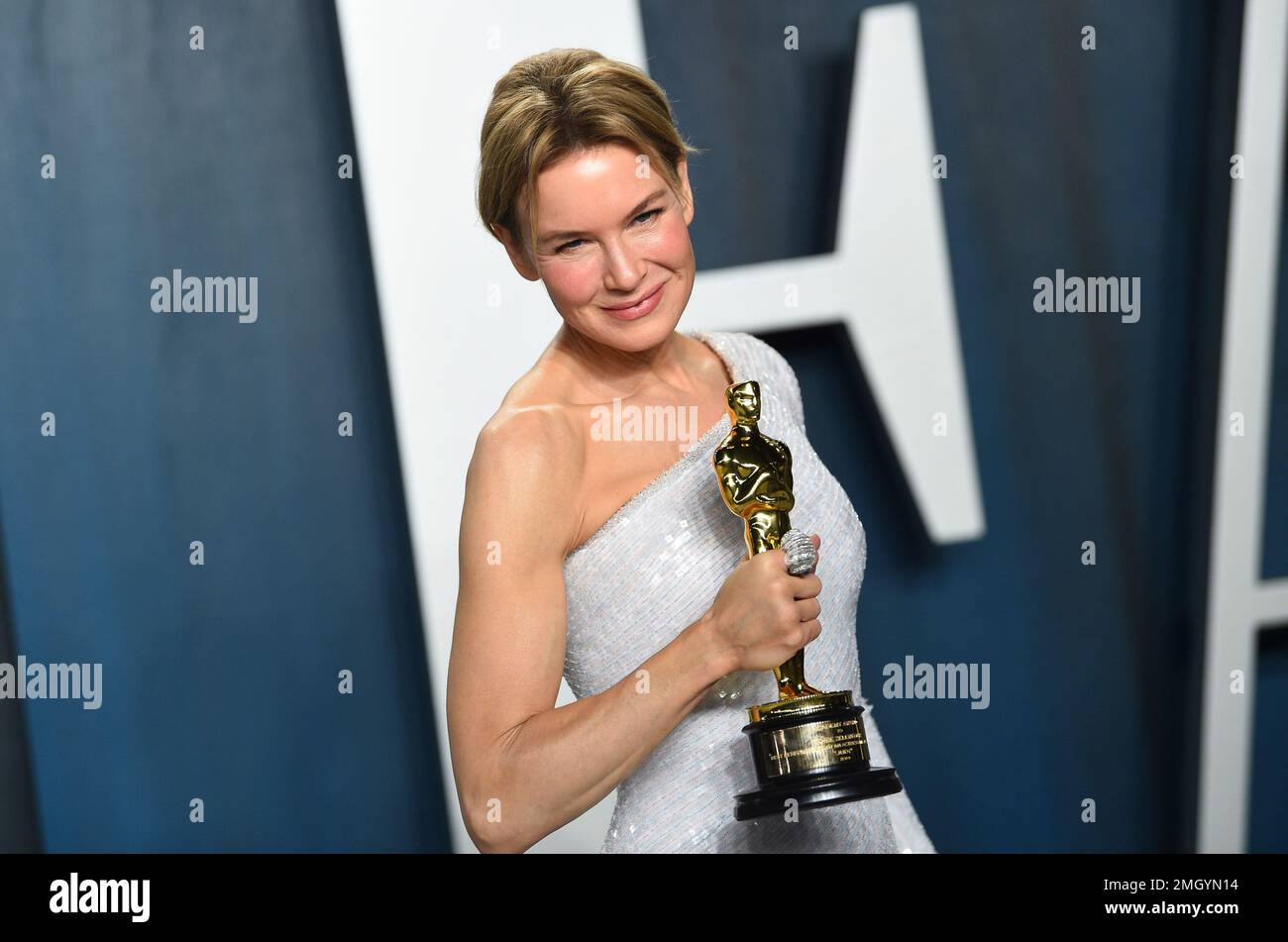 Renee Zellweger Winner Of The Award For Best Performance By An Actress renee-zellweger-winner-of-the-award-for-best-performance-by-an-actress