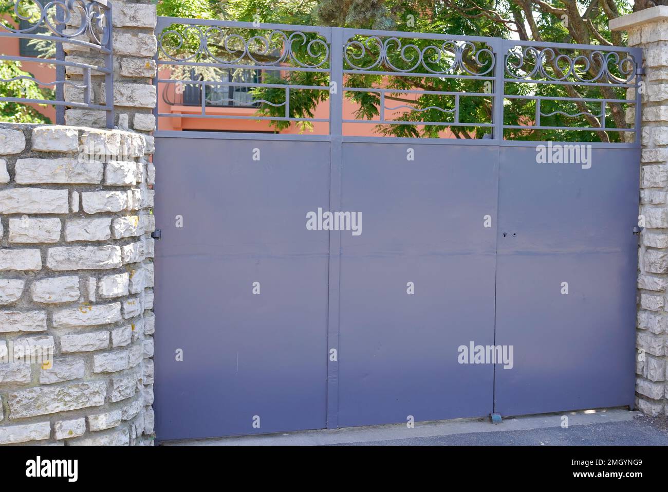 Aluminum high steel gray paint metal gate house portal of suburb home