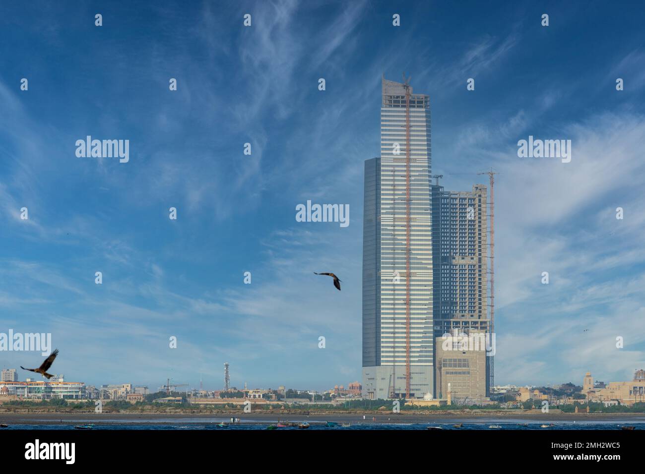 karachi pakistan 2022, karachi cityscape, landmarks of karachi, dolmen