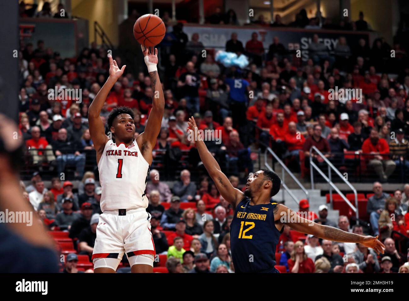 Texas Tech's Terrence Shannon Jr. (1) shoots the ball over West