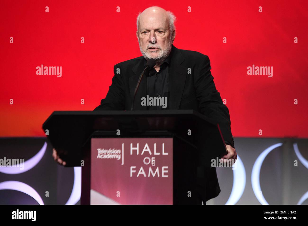 Quel est le bilan de carrière de James Burrows ?