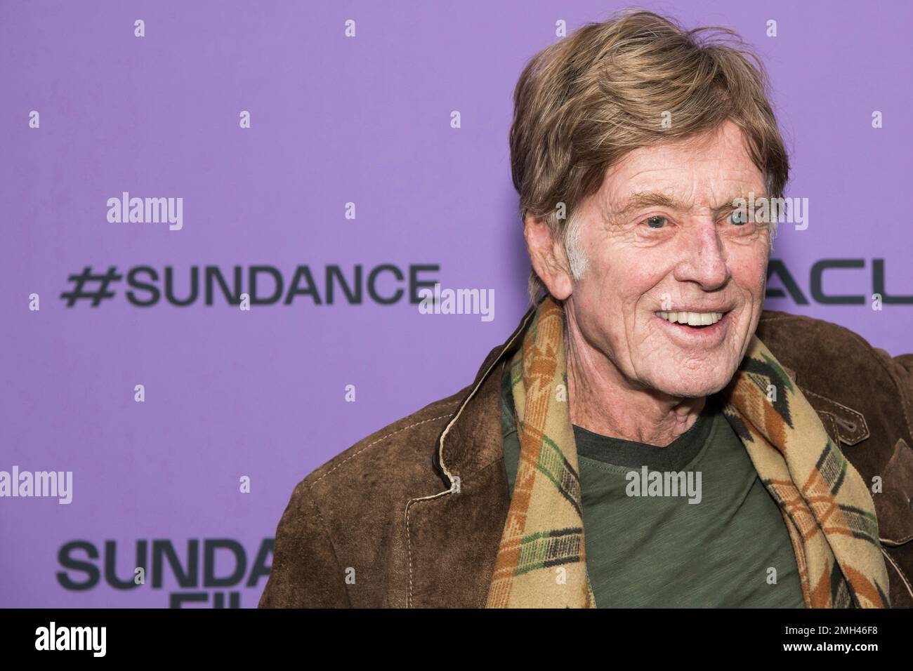 Robert Redford attends the premiere of "Omniboat A Fast Boat Fantasia