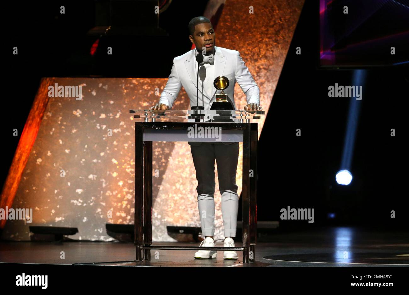 Kirk Franklin accepts the award for best gospel album for "Long Live