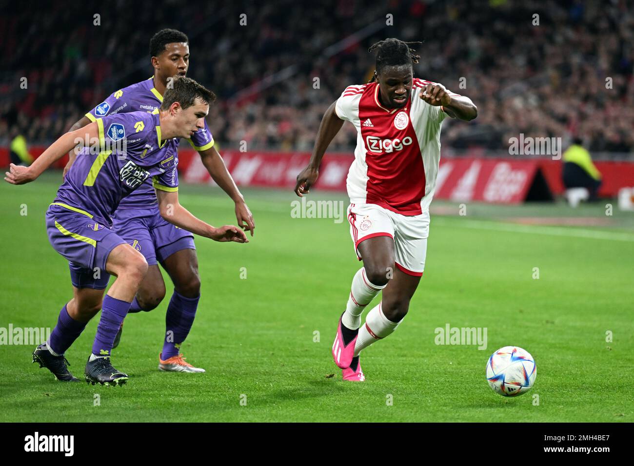AMSTERDAM (lr) Calvin Twigt of FC Volendam, Brian Plat of FC Volendam, Calvin Bassey of Ajax