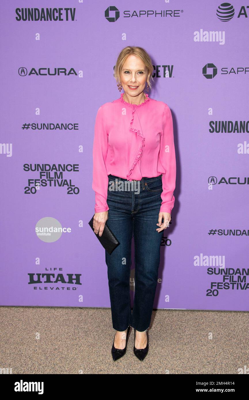 Actress Amy Ryan attends the premiere of 