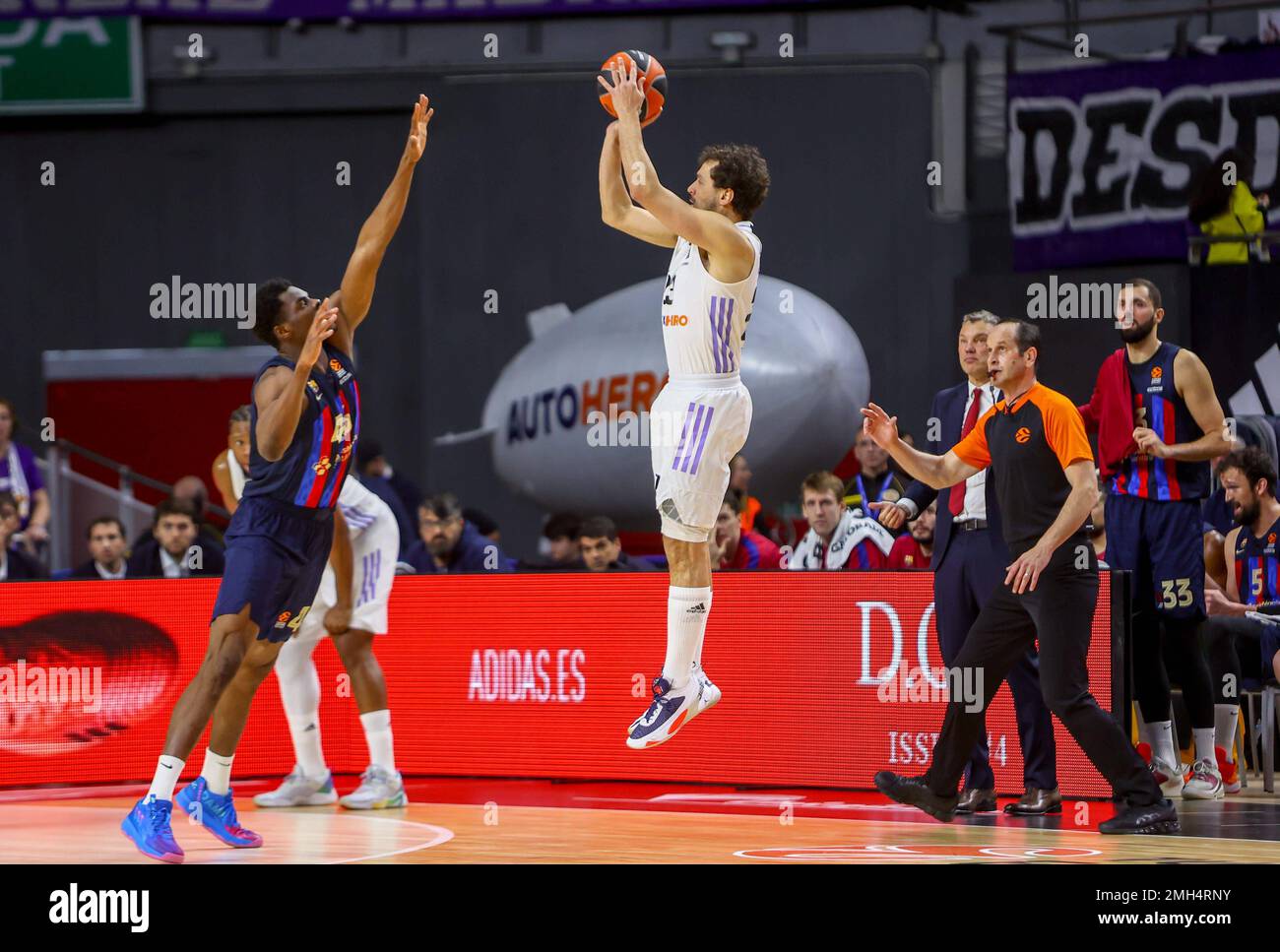 Crvena Zvezda mts Belgrade - Valencia Basket Highlights