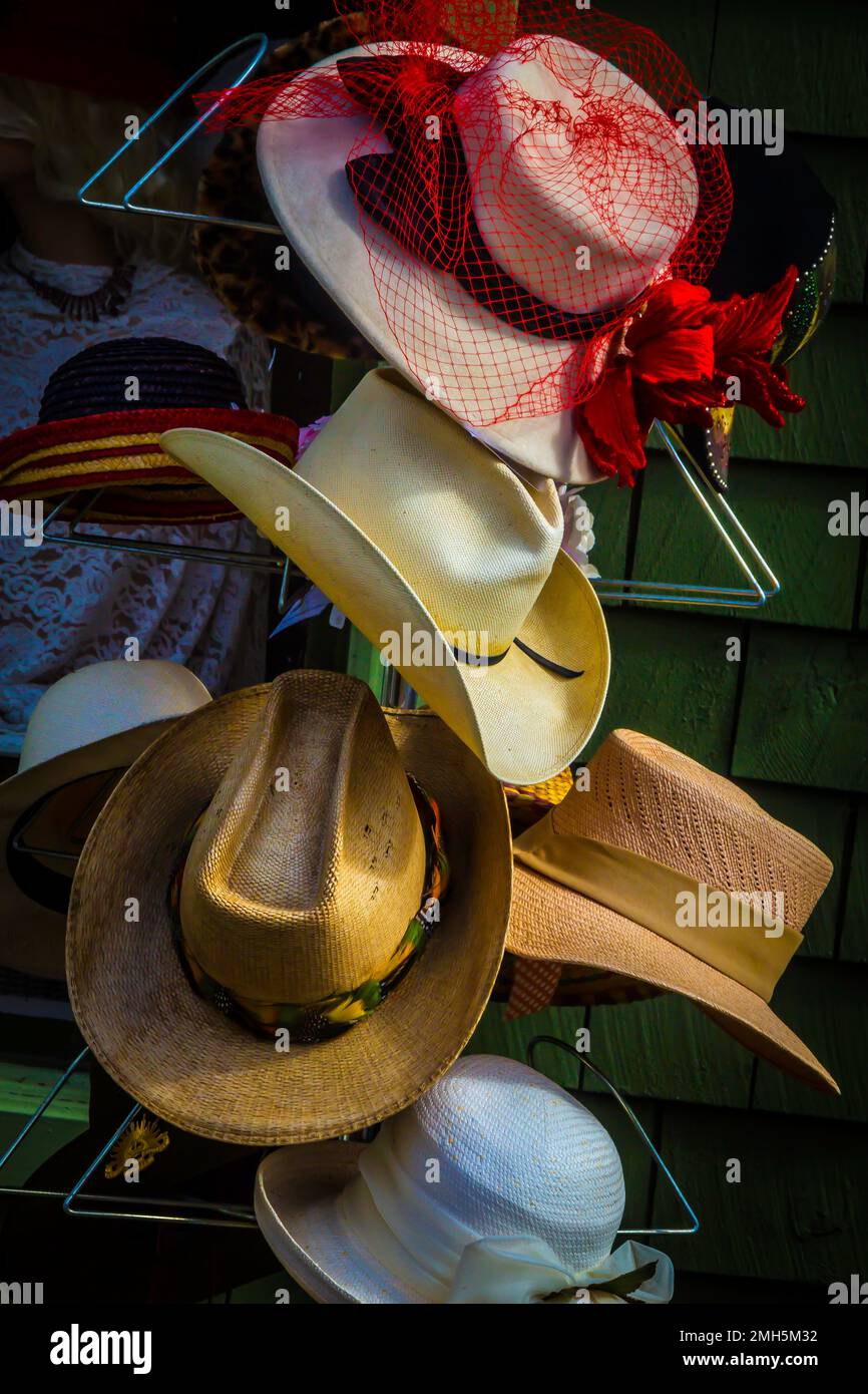 Mens hats on rack hi-res stock photography and images - Alamy