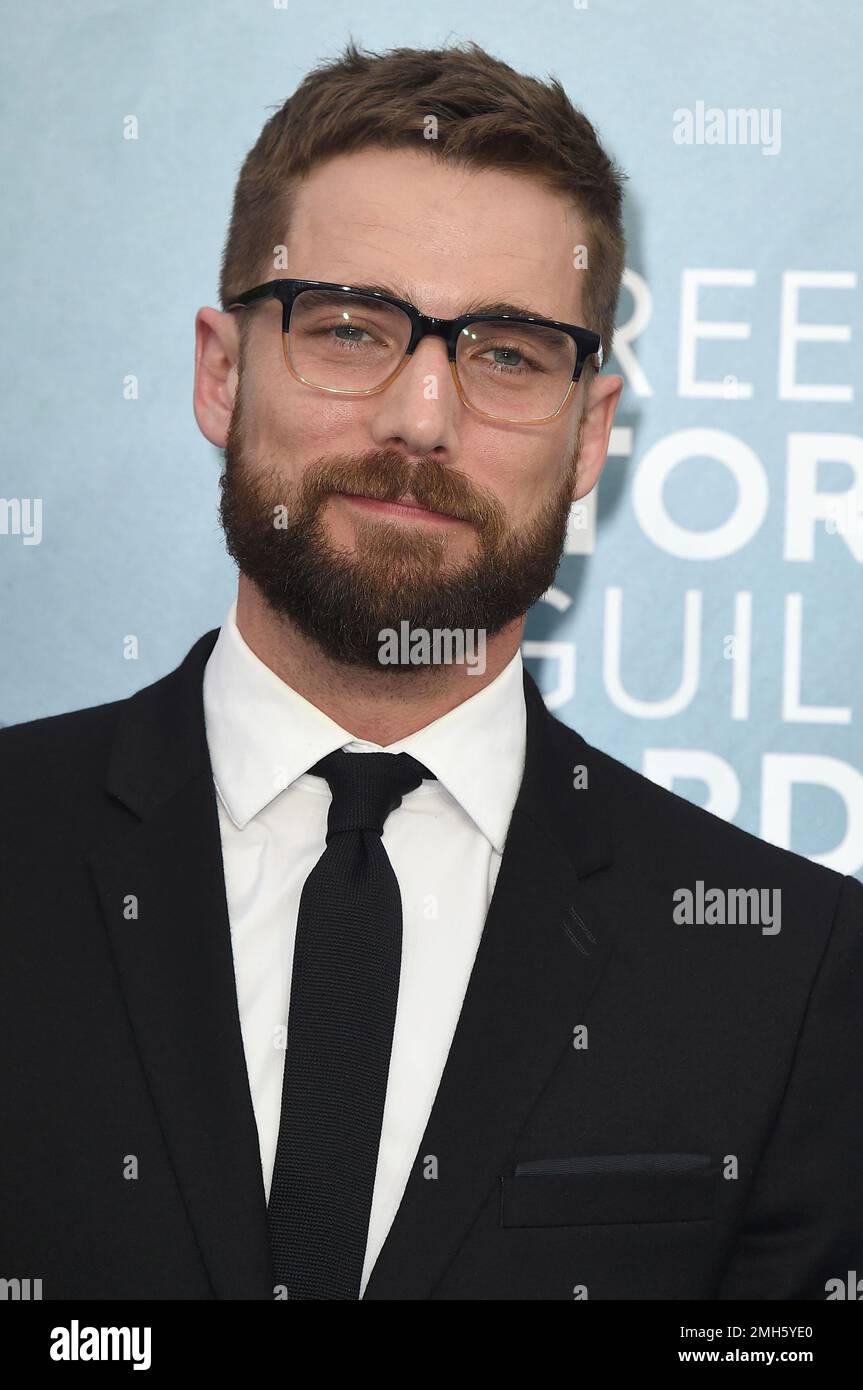 Dustin Milligan arrives at the 26th annual Screen Actors Guild Awards