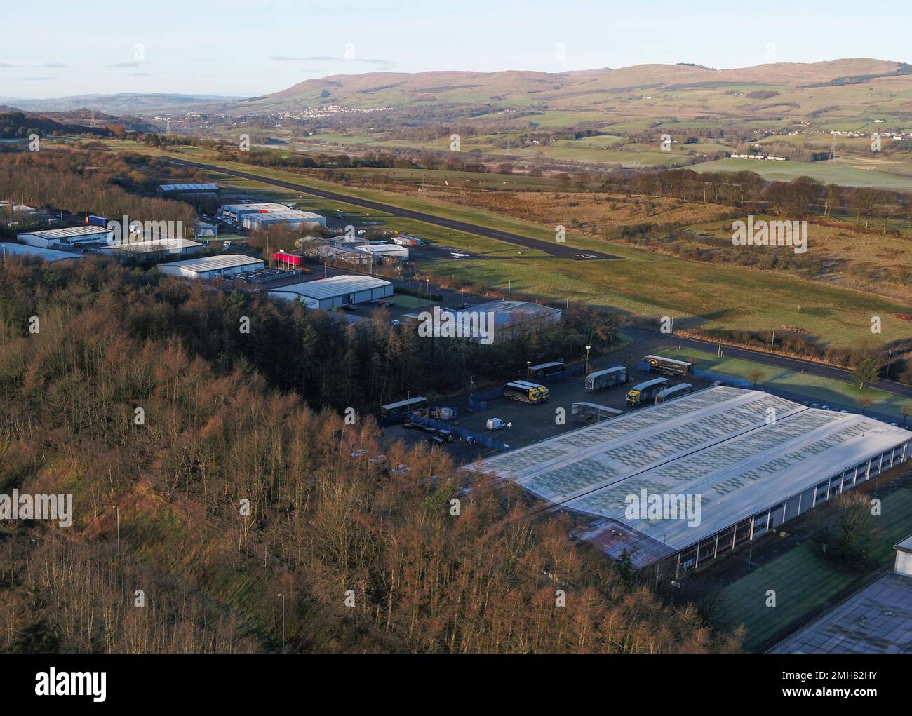 Aerial view of cumbernauld hires stock photography and images Alamy