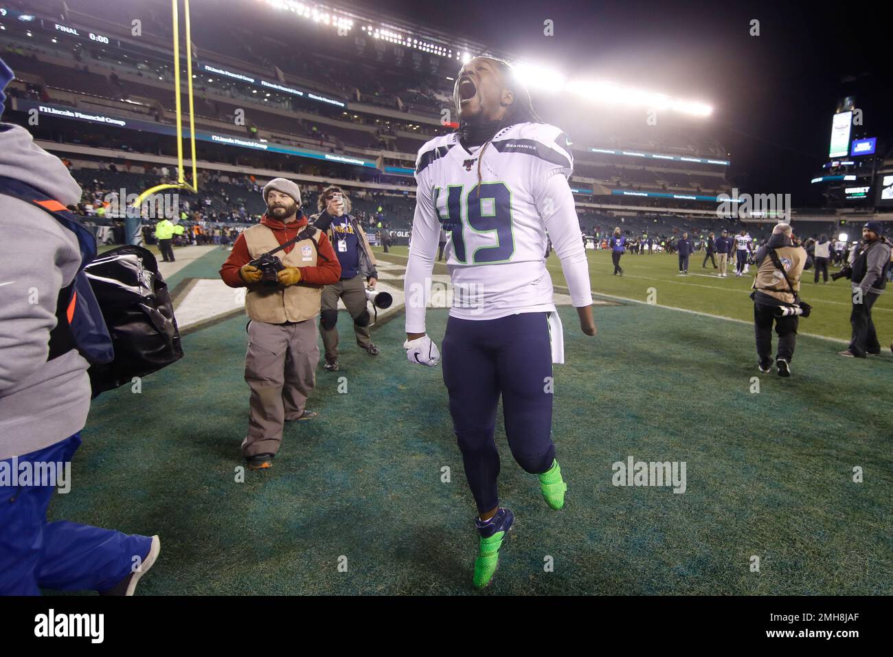 Celebrating Shaquem Griffin  Seattle seahawks, Seahawks, Griffin