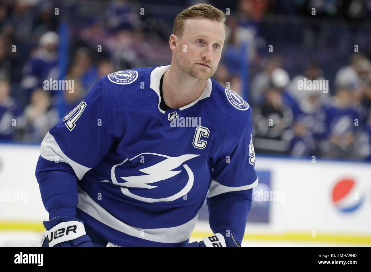 Dec 21, 2011; San Jose, CA, USA; Tampa Bay Lightning center Steven Stamkos ( 91) warms up before the game against the San Jose Sharks at HP Pavilion  Stock Photo - Alamy