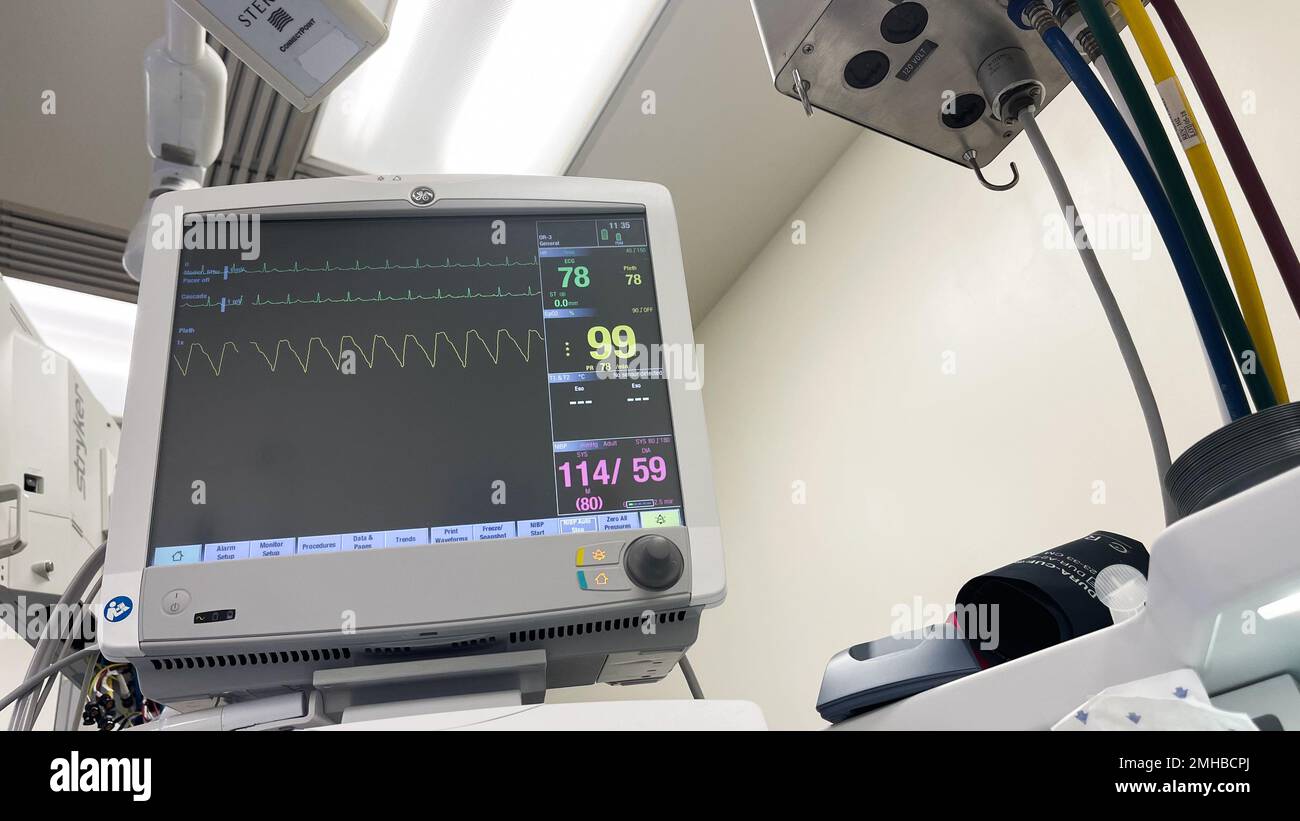 Hospital Monitors anesthesia machine blood pressure oxygen level heart