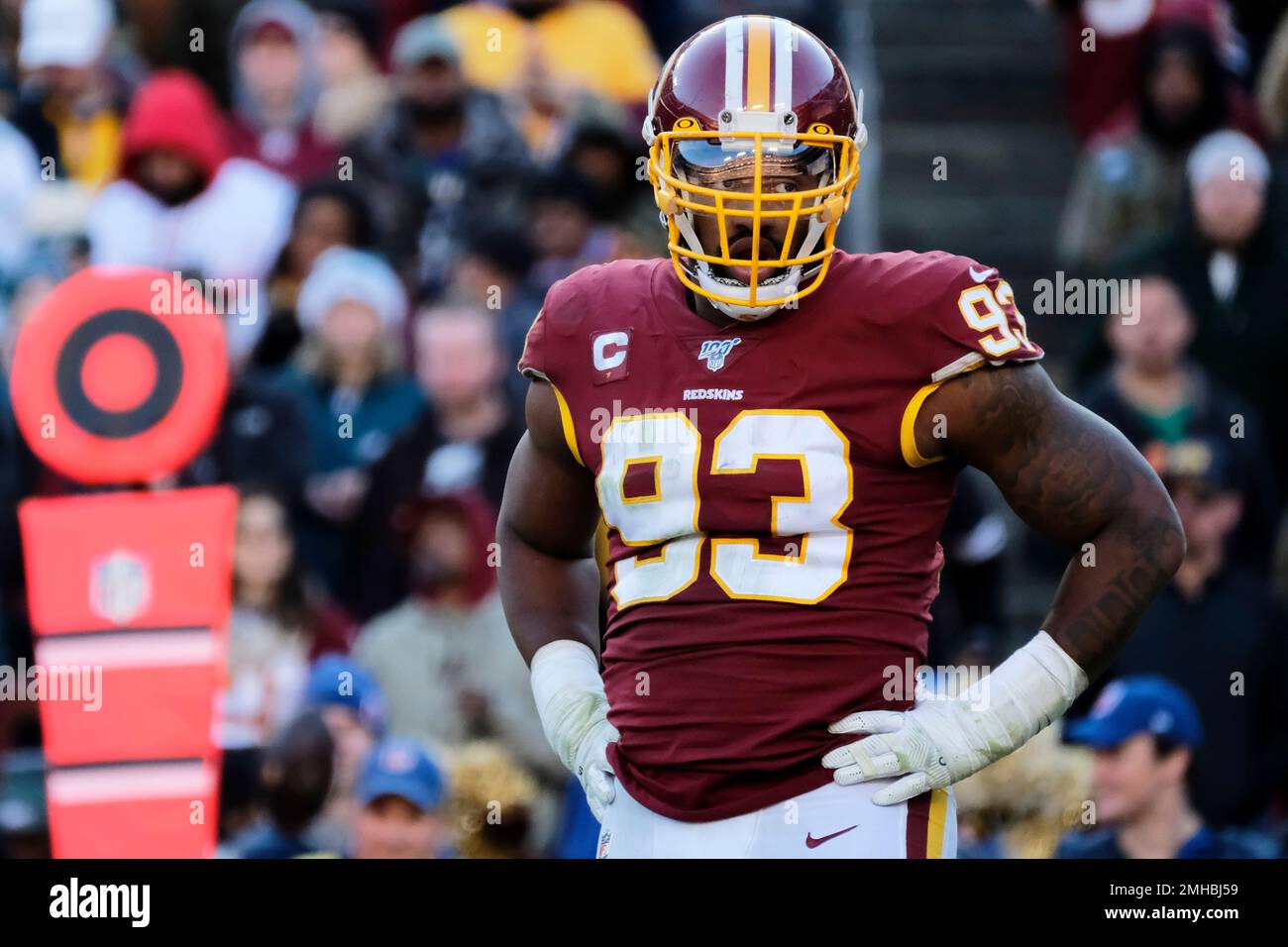 Washington Redskins defensive end Jonathan Allen stands on the field during  an NFL football game against the Philadelphia Eagles, Sunday, Dec. 15,  2019, in Landover, Md. (AP Photo/Mark Tenally Stock Photo - Alamy