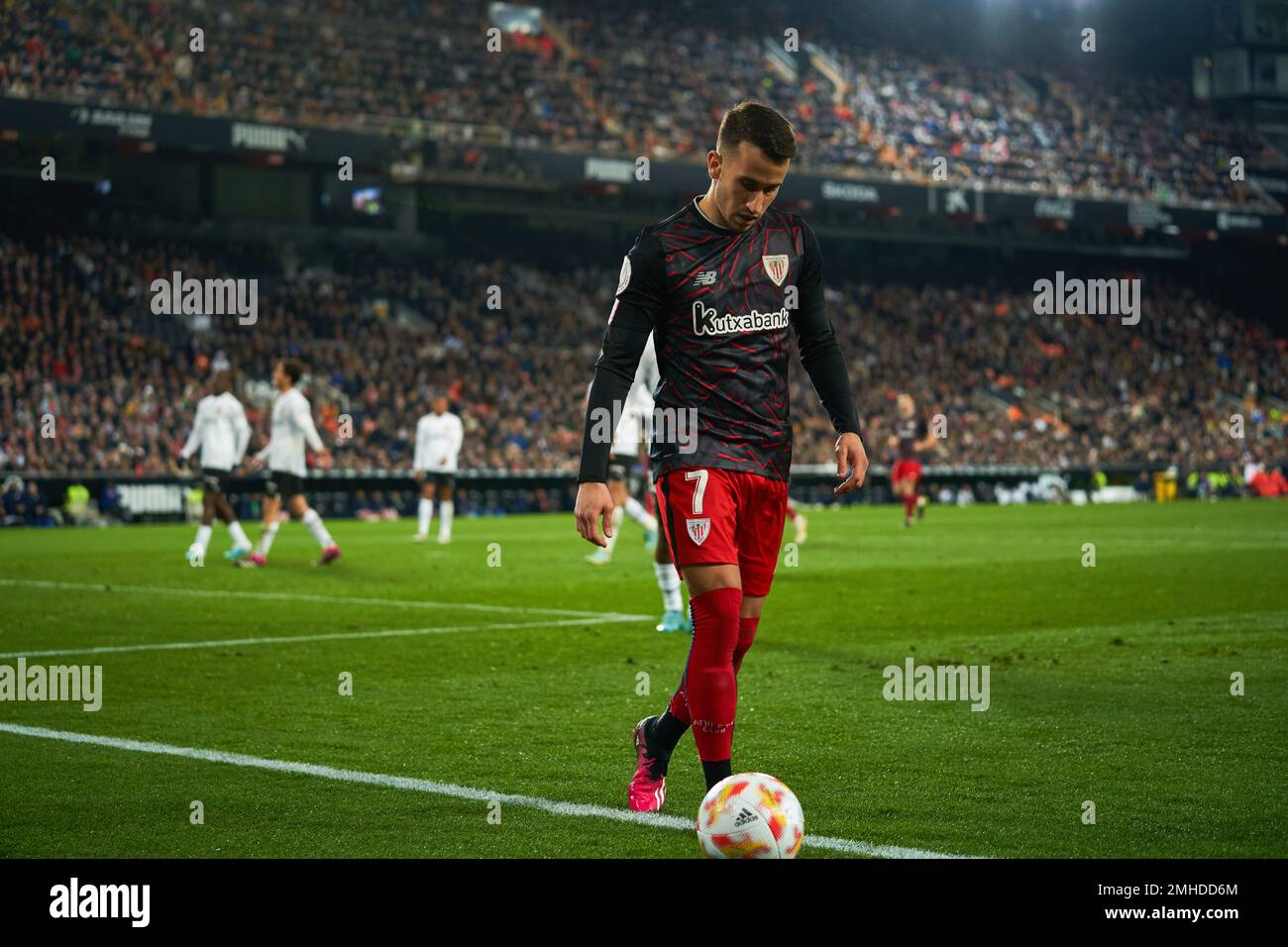 Valencia, Spain. 26th Jan, 2023. Alejandro Berenguer Remiro of Atheltic Club seen in action during the Quarterfinals of the Copa del Rey between Valencia CF and Athletic Club at Mestalla Stadium. Final score; Valencia CF 1:3 Athletic Club Credit: SOPA Images Limited/Alamy Live News Stock Photo