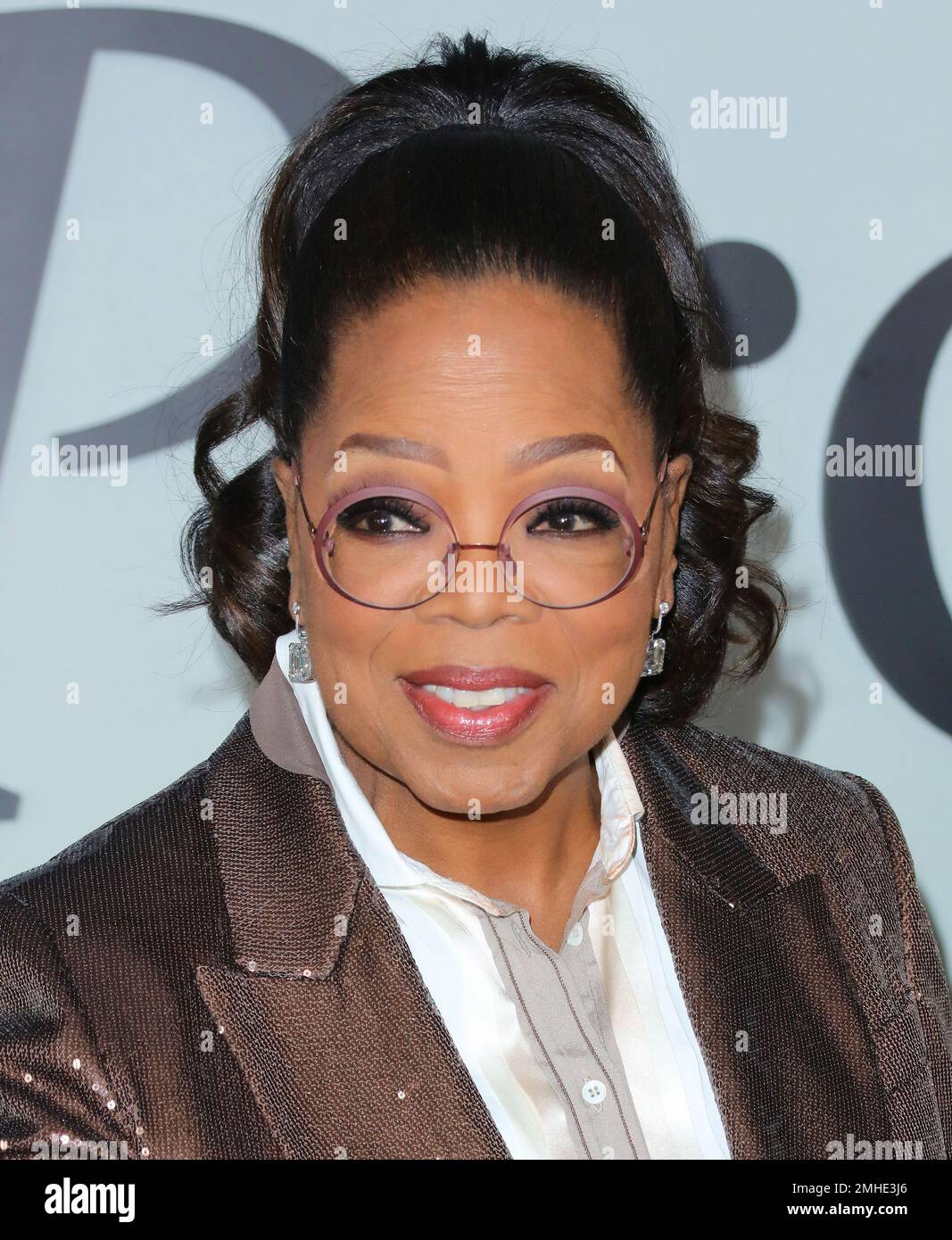 Los Angeles, USA. 26th Jan, 2023. Oprah Winfrey arrives at The 1619 ...