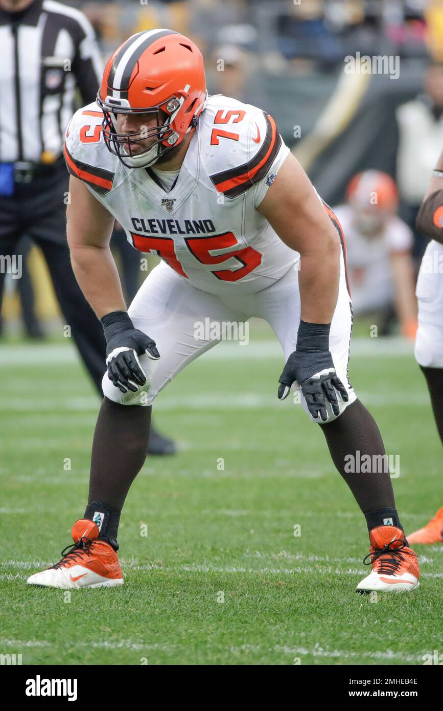 Cleveland, Ohio, USA. 9th Dec, 2018. Cleveland Browns offensive guard Kevin  Zeitler (70) at the NFL football game between the Carolina Panthers and the  Cleveland Browns at First Energy Stadium in Cleveland