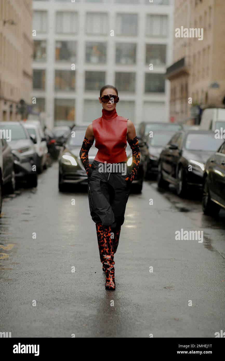 Street style, Sabina Jakubowicz arriving at Fendi Spring Summer 2023