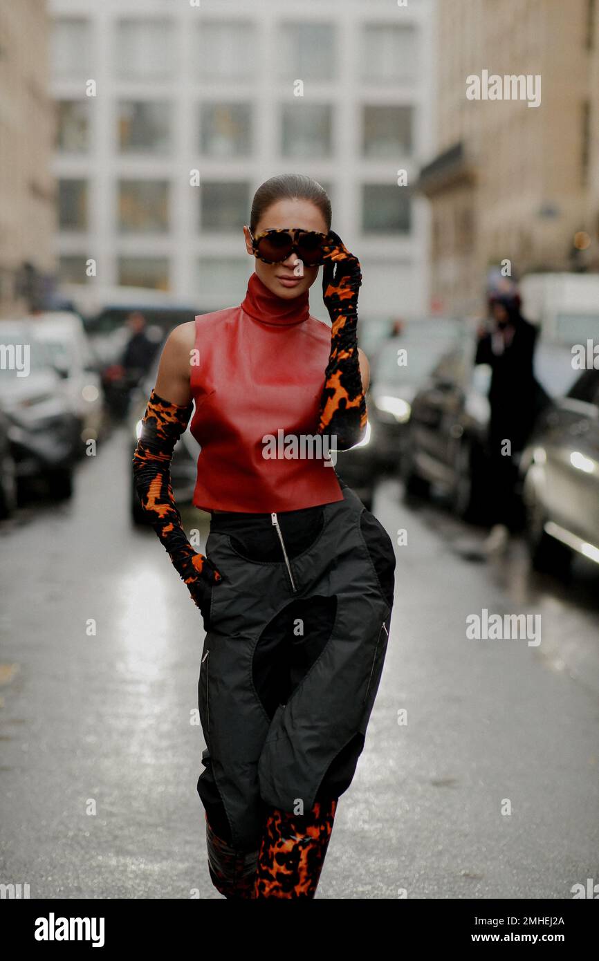 Street style, Sabina Jakubowicz arriving at Fendi Spring Summer 2023