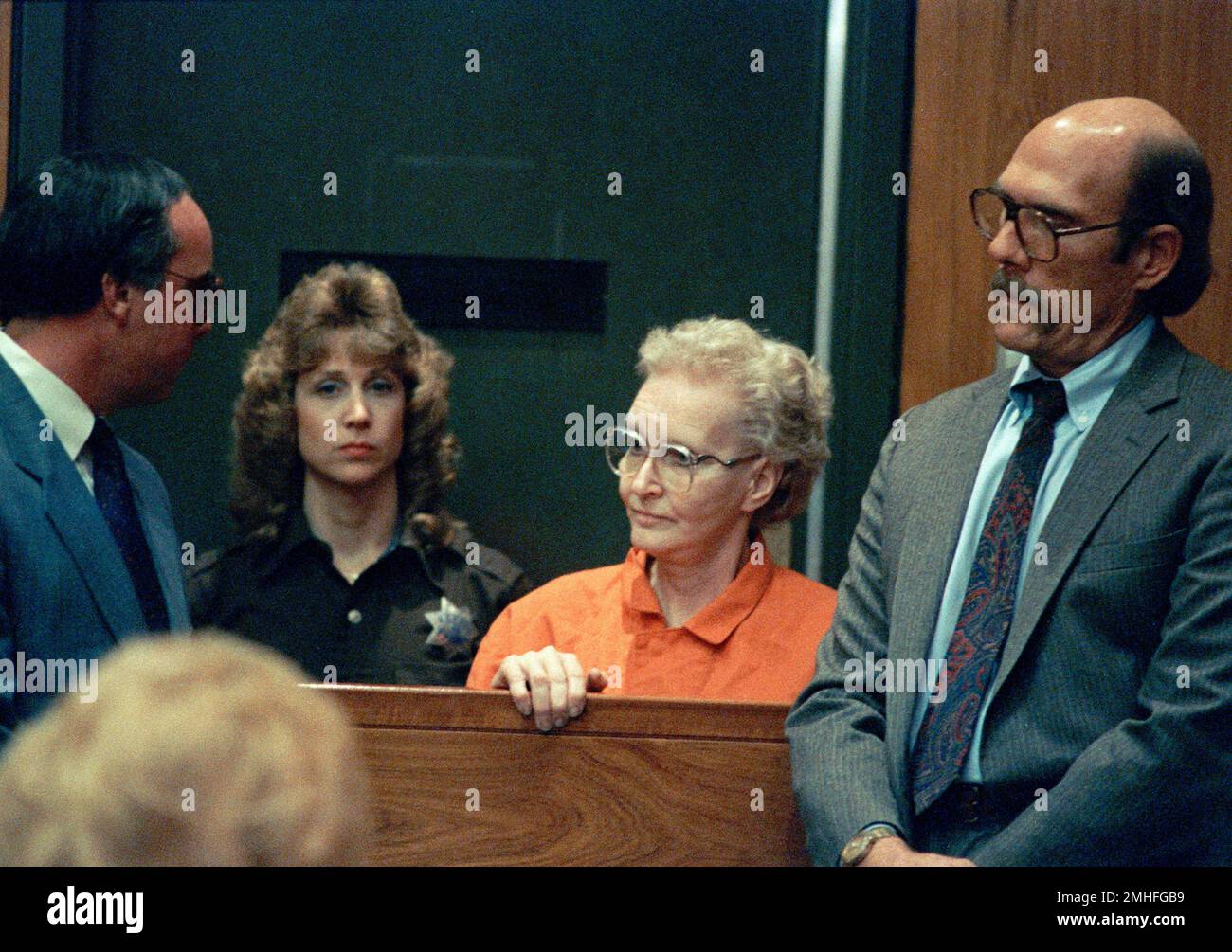 Dorothea Puente, center, with public defender Kevin Clymo, right 