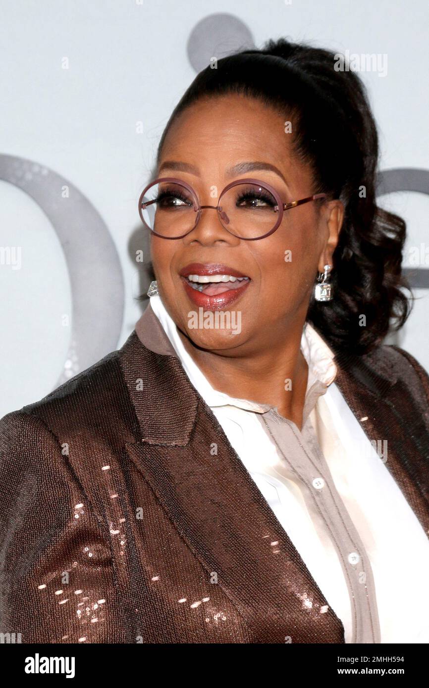 LOS ANGELES - JAN 26: Oprah Winfrey at The 1619 Project Premiere ...