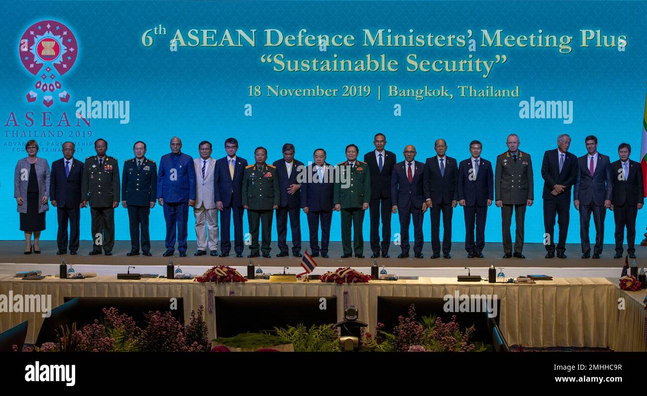 ASEAN Defense Ministers And Dialogue Nations Defense Ministers From ...