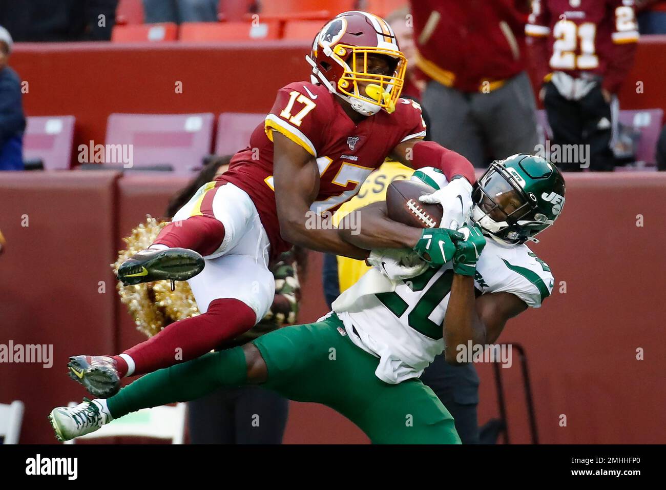 Landover, Maryland, USA. November 17, 2019: Washington Redskins wide  receiver Terry McLaurin (17) in the open field the reception in the game  between the New York Jets vs. the Washington Redskins at