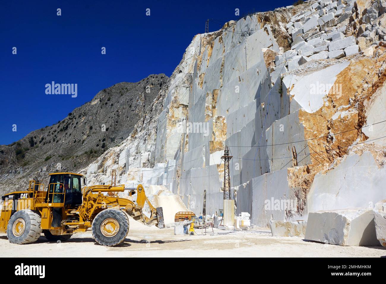 Marble cutting machine hi-res stock photography and images - Alamy