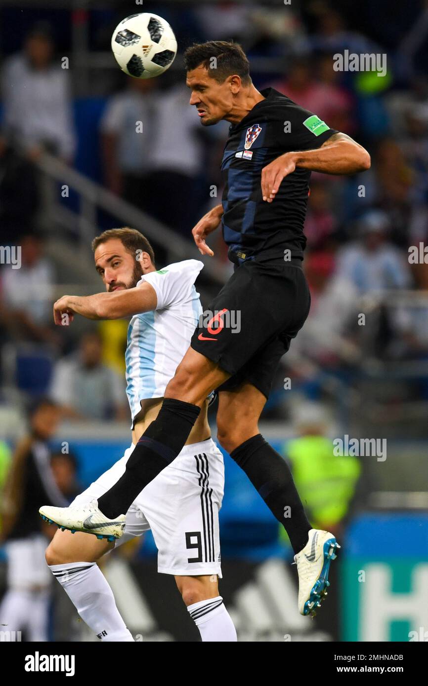 NIZHNIY NOVGOROD, RUSSIA - JUNE 21: Dejan Lovren of Croatia and Gonzalo Higuain battle for possession during the 2018 FIFA World Cup Russia group D Stock Photo