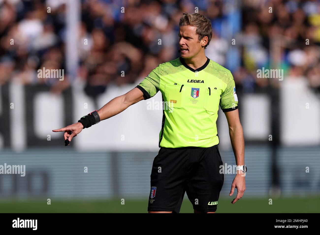 Bergamo, Italy, 13th November 2022. The Referee Daniele Chiffi reacts during the Serie A match at Gewiss Stadium, Bergamo. Picture credit should read: Jonathan Moscrop / Sportimage Stock Photo