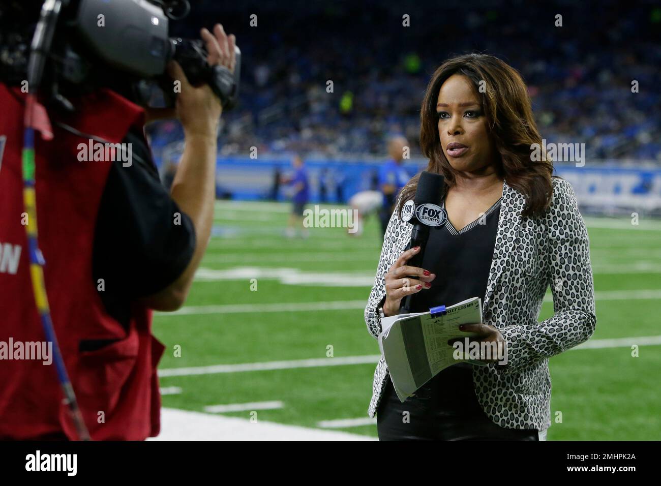 Pam Oliver - Fox Sports Press Pass