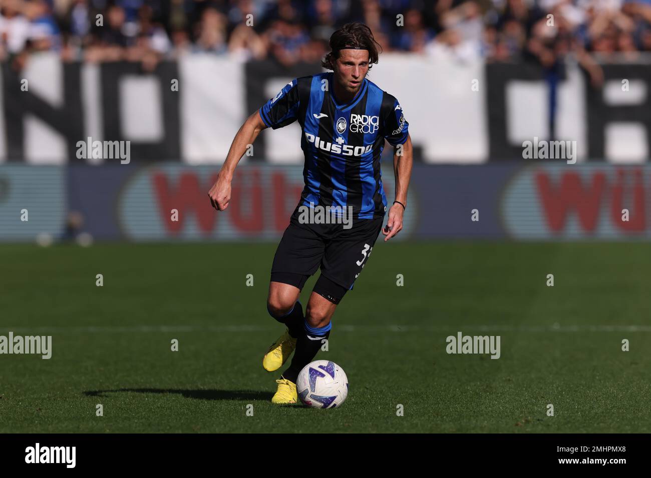 Bergamo, Italy, 13th November 2022. Hans Hateboer of Atalanta during the Serie A match at Gewiss Stadium, Bergamo. Picture credit should read: Jonathan Moscrop / Sportimage Stock Photo