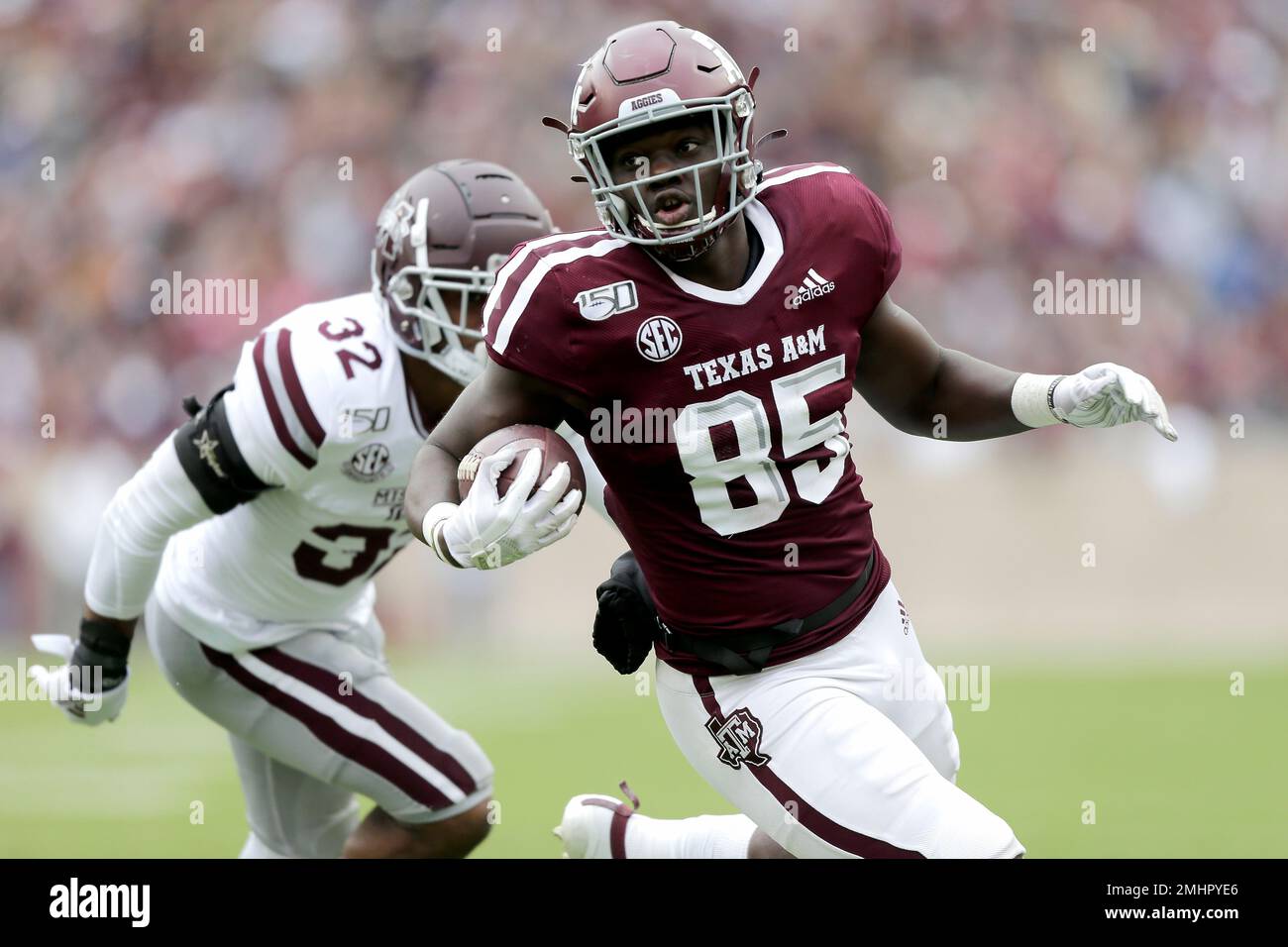 Texas A M tight end Jalen Wydermyer 85 looks towards the end