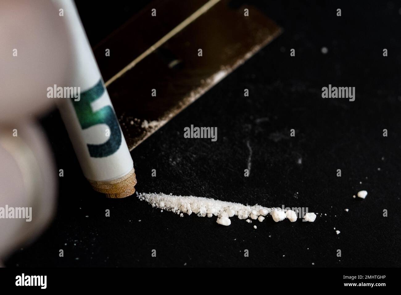 Two rapid screening test isolated for cocaine-COC test one is showing  positive another is negative result.. Diagnosis of illegal drug Cocaine.  4966603 Stock Photo at Vecteezy