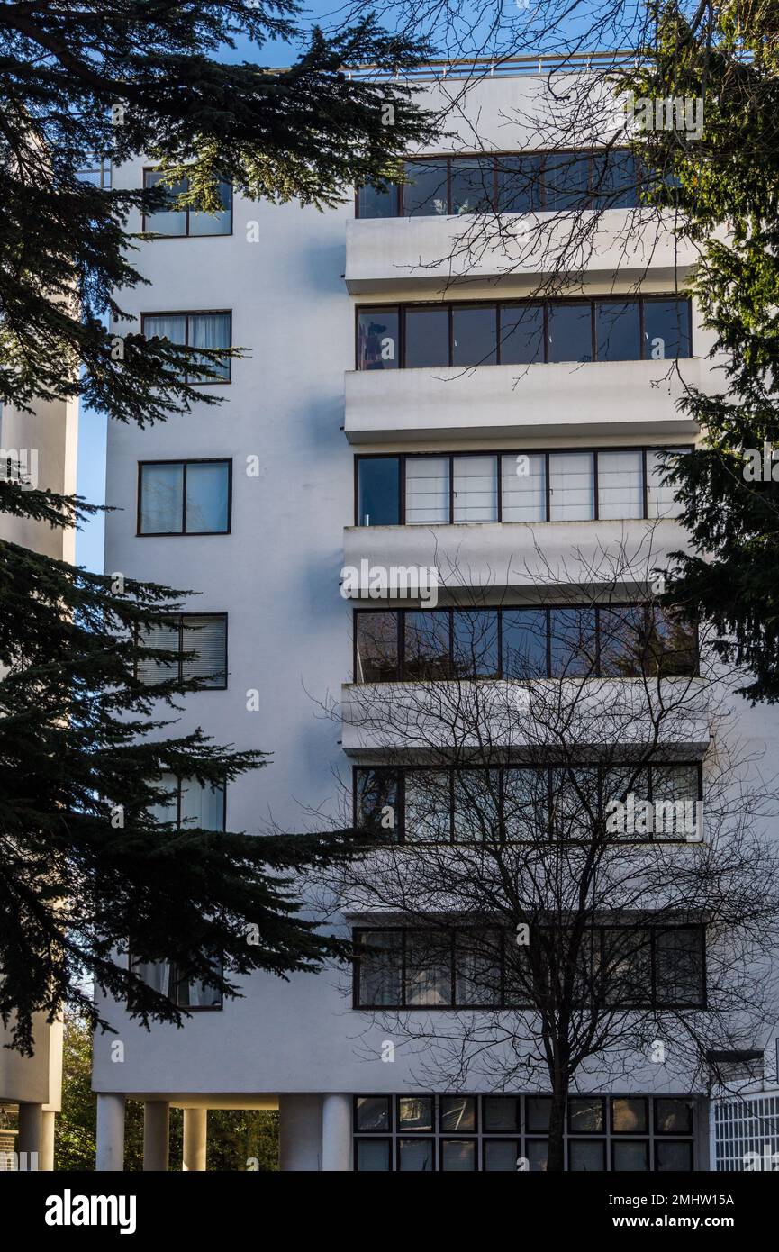 Highpoint, block of flats in the modernist style, by Berthold Lubetkin