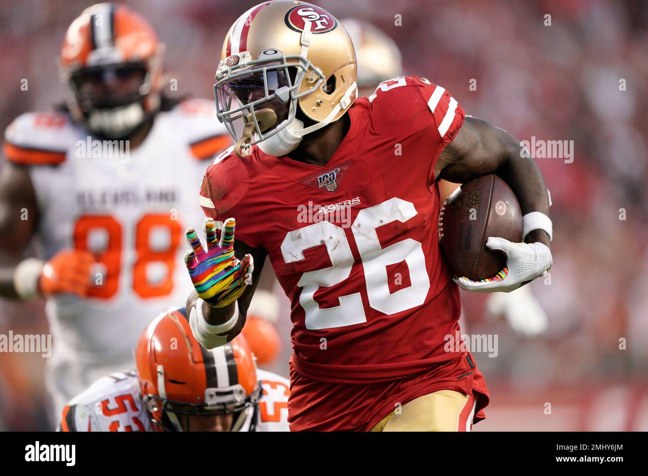 Santa Clara, California, USA. 17th Nov, 2019. San Francisco running back  Tevin Coleman (26) runs with the ball during the NFL Football game between  the Arizona Cardinals and the San Francisco 49ers