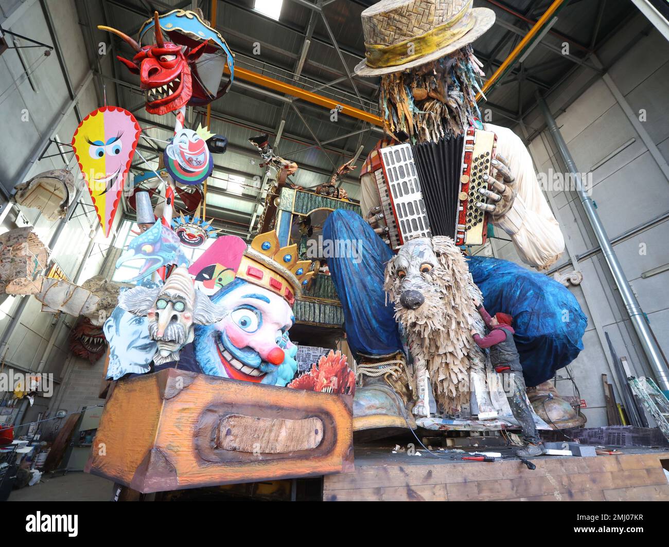 Florence, Italy. 27th Jan, 2023. PRESSPHOTO Florence Carnival of Viareggio and its people, a journey into the citadel of the carnival where the allegorical floats are born. in the photo: A Fantastic Story Jacopo Allegrucci first category wagon photo Gianluca Moggi/New Press Photo Editorial Usage Only Credit: Independent Photo Agency/Alamy Live News Stock Photo
