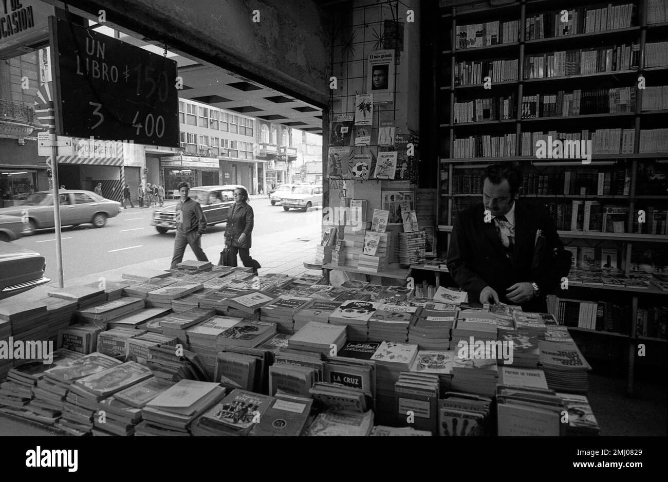 Used books store in downtown Corrientes Street, Buenos Aires, Argentina