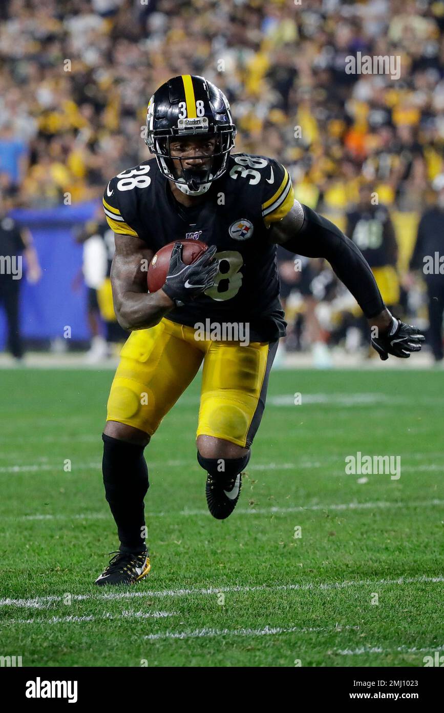 Pittsburgh Steelers running back Jaylen Samuels 38 scores on a