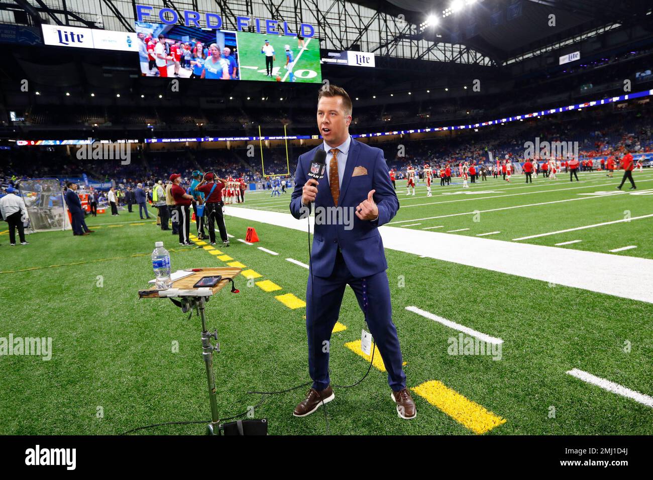 NFL Network reporter James Palmer talks before an preseason NFL football  game between the Detroit Lions and Jacksonville Jaguars in Detroit,  Saturday, Aug. 19, 2023. (AP Photo/Paul Sancya Stock Photo - Alamy