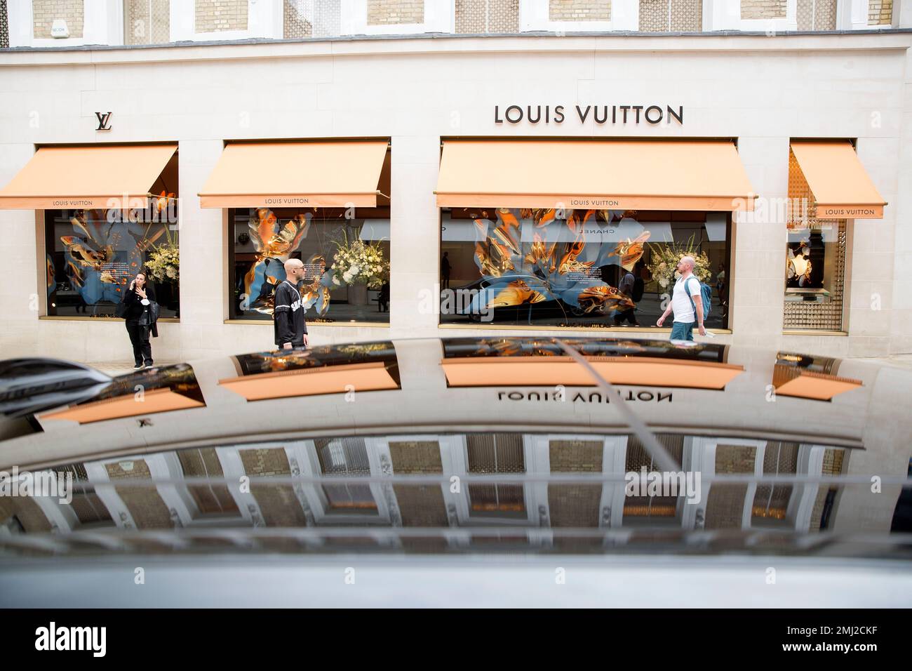 Louis vuitton maison store re opening new bond street hi-res stock  photography and images - Alamy